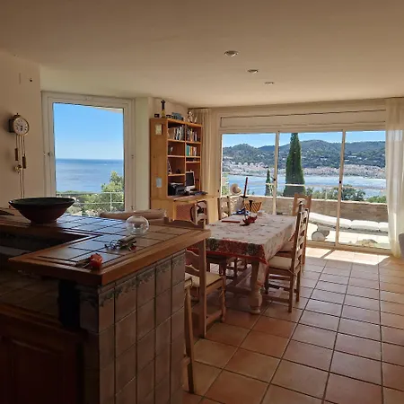 Casa Gudrun Holiday home *